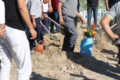 Doğumda annesiyle birlikte ölen Güney’in kundağı mezar taşına sarıldı
