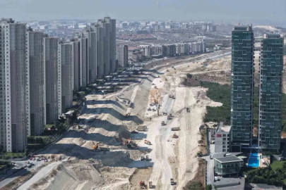Gökdelenler arasında yüzlerce iş makinesi İstanbul’a nefes aldıracak yol için çalışıyor
