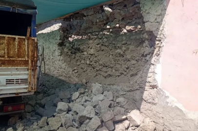 Kayseri’deki depremde bazı evlerde hasar oluştu
