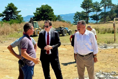 Hisarcık Çatak ve Hocalar köylerinde parke taşı çalışmaları yerinde incelendi
