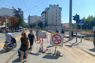 Halkevi inşaat bölgesinde ulaşım kargaşası
