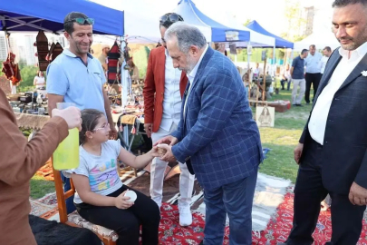 Türkiye’nin en büyük antika fuarı Talas’ta açıldı
