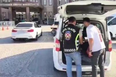 Diyarbakır’da trafiği tehlikeye sokan sürülere cezai işlemler uygulandı
