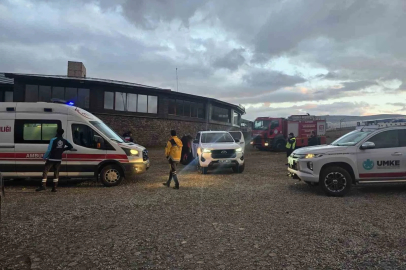 Erciyes’te donma tehlikesi geçiren şahıs kurtarıldı
