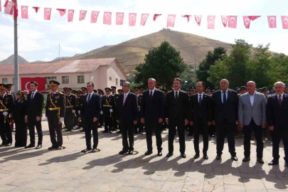 Bitlis’te 30 Ağustos Zafer Bayramı kutlandı
