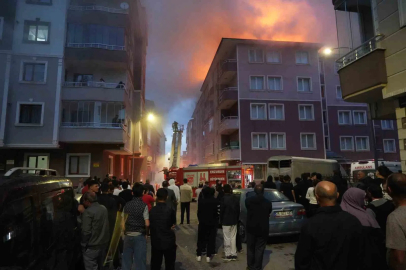 Erzurum’da korkutan çatı yangını
