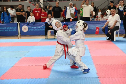 Asya’nın hayalleri yüzlerce çocuğun mücadelesine emanet
