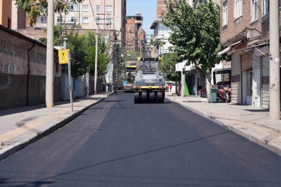 Bağlar’da yollar yenilendi
