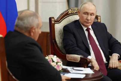 Putin’den Paşinyan’a: "(AB’ye katılma süreci) Bu kararı mümkün olan en kısa sürede verin"
