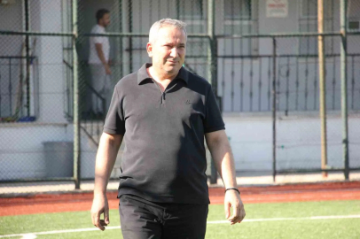 Kurucu Başkan Gürel "Biz bunlara bu kulübü tuta koyun diye verdik, bunlar kulübü yutmaya çalışıyorlar"
