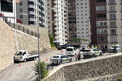 Gümüşhane’de direksiyon başında fenalaşan sürücü hayatını kaybetti
