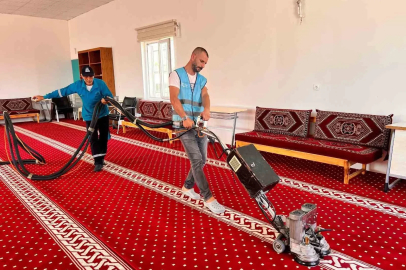 Adıyaman’da ibadethanelerde temizlik çalışması
