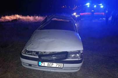 Takla atan otomobil hurdaya döndü: Yolcu öldü, sürücü tutuklandı
