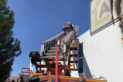Elazığ’da konteyner üretim tesisinde yangın
