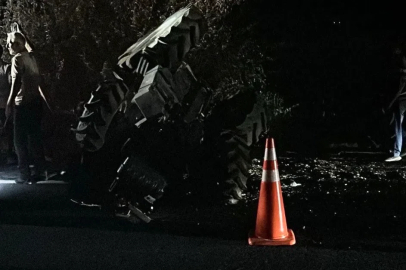 Eskişehir-Ankara yolunda kamyonla traktör çarpıştı: 1 yaralı
