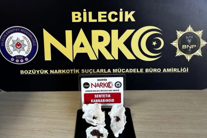 Şüphe üzerine durdurulan kişinin üzerinde uyuşturucu madde ele geçirildi
