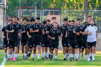 Aydın Büyükşehir Belediyespor, ilk antrenmanını gerçekleştirdi
