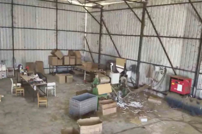 Besihane görünümlü kaçak sigara fabrikasına baskın: 610 bin makaron ele geçirildi
