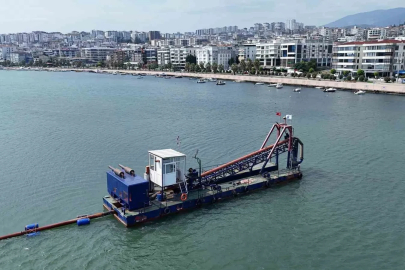 Kurupelit Yat Limanı’ndaki yosunlaşma ve koku problemine çözüm
