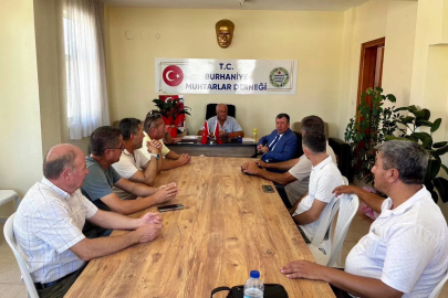 Burhaniye’de muhtarlar toplantısı yapıldı
