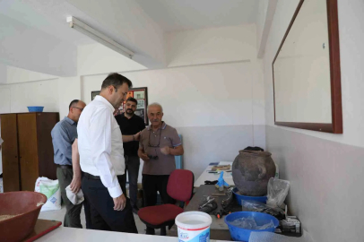Vali Akmeşe Kınık Höyük Kazı Alanını inceledi
