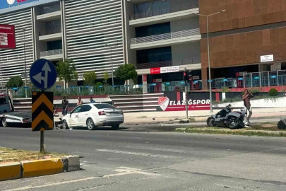 Elazığ’da  otomobil ile motosiklet çarpıştı: 3 yaralı
