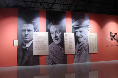 İzmir’de ’Nazım Hikmet-Romantika’ sergisi kapılarını açtı
