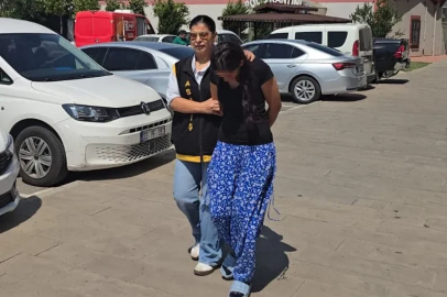 Camiye namaz kılmaya gitti, yankesicilerin hedefi oldu: Cüzdanı ve altını çalındı
