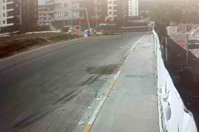 Sultanbeyli’de İETT otobüsü ile otomobil çarpıştı: 1’i bebek 4 yaralı

