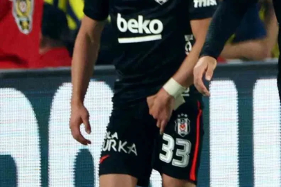 Beşiktaş’ta Rıdvan Yılmaz derbide sakatlandı
