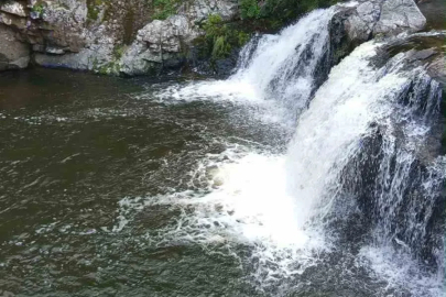 Niksar’da serinlemek için suya giren iki kardeş kayboldu
