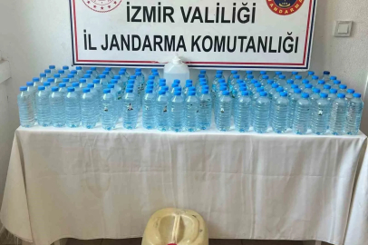 İzmir jandarmasından asayiş denetimi: Binlerce kişi sorgulandı, bin 85 litre etil alkol ele geçirildi
