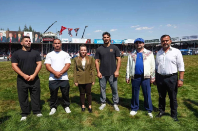 Türk’ün ilk er meydanı Elmalı’da dostluk kazandı
