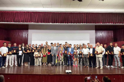 "Atça Çomaklı Ovası Katliamı" kısa filminin ilk galası yoğun katılımla gerçekleştirildi
