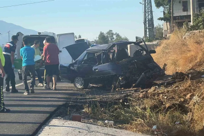 Seydikemer’de otomobil yoldan çıktı: 2 ölü
