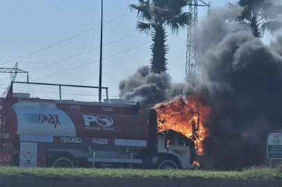 Kahramanmaraş’ta yakıt tankerinde çıkan yangın korkuttu

